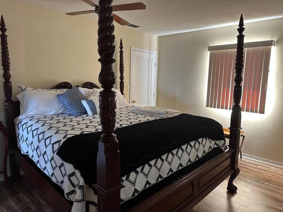 Admiral Apartment